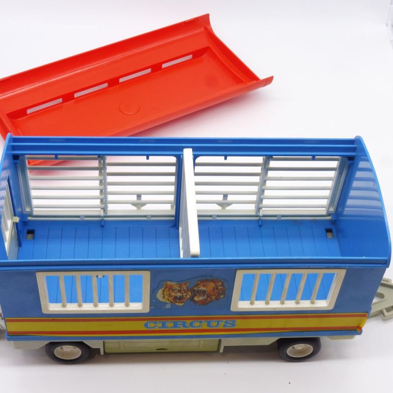 Playmobil Cirque Cage Aux Fauves Trailer Yellowing