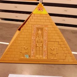 Playmobil Grande Pyramide Egyptienne 4240 manque 1 pièce voir photos