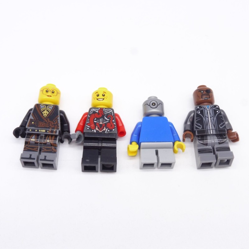 Lego LEG0827 Lot de 4 Figurines Lego